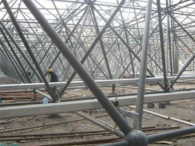 石家庄盘点螺栓球网架对选材方面的4点要求